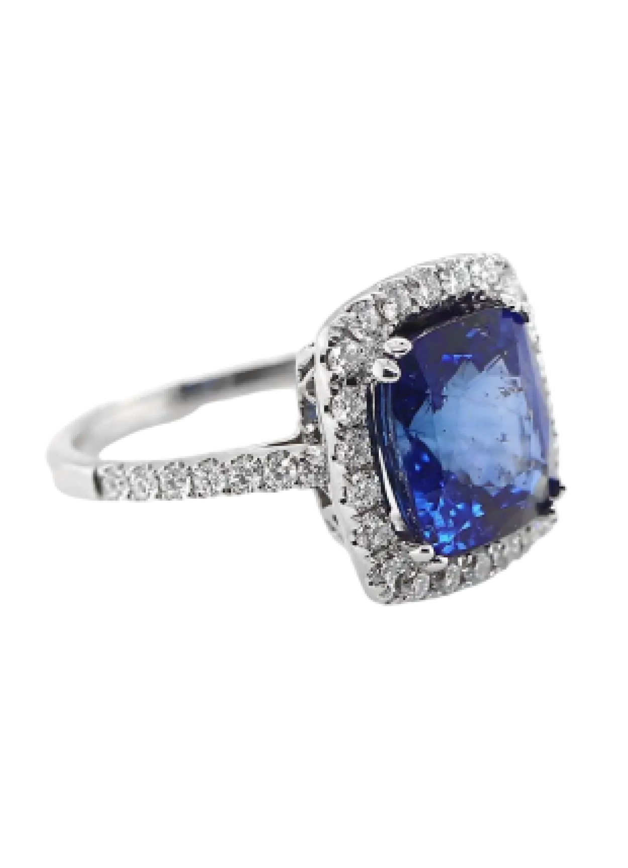 RING WITH BLUE DIAMOND